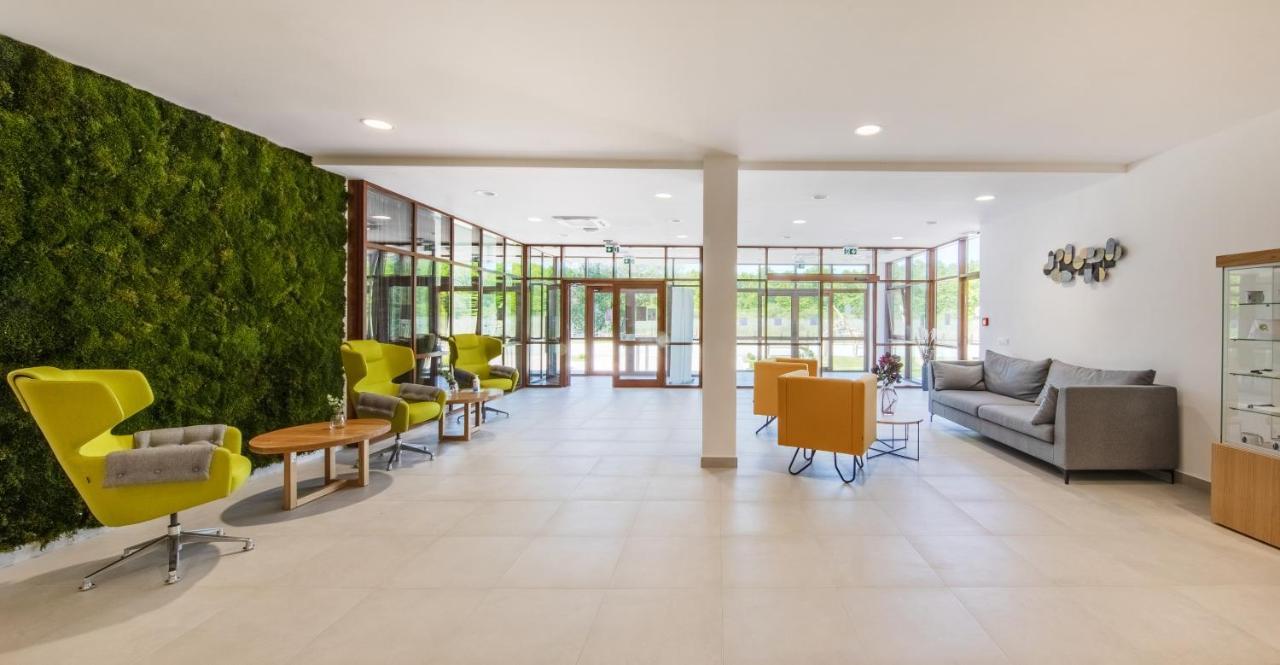 Otocki Virovi Hostel Otok  Ngoại thất bức ảnh